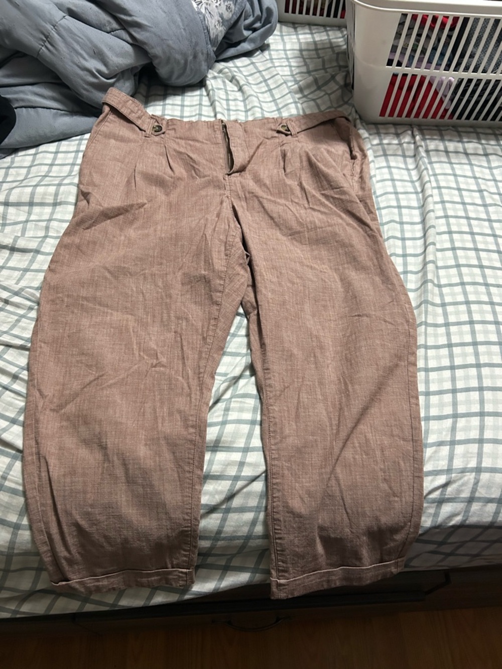 Signature by Reitmans Capri in Dusty Rose